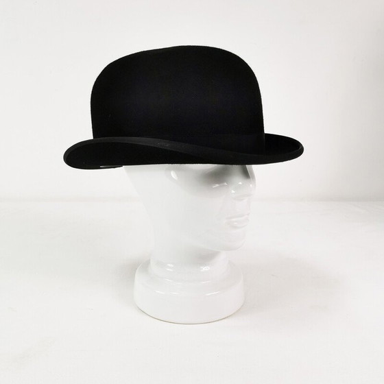 Image 1 of Chapeau melon vintage en feutre noir et tissu pour Christys Londres, Angleterre 1950