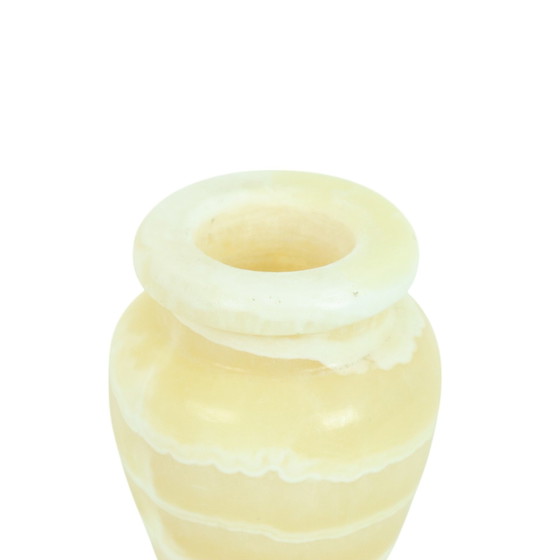Image 1 of Petit vase en marbre égyptien