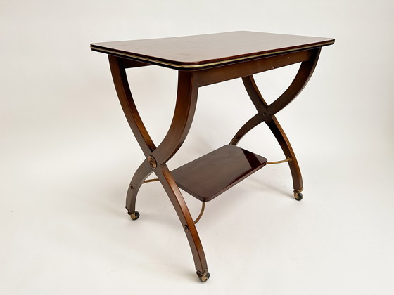 Image 1 of Table d'appoint vintage Mid Century sur roulettes