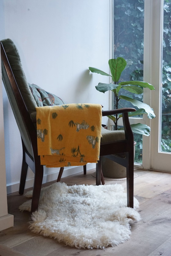 Image 1 of Chaise cintique en velours vert ''60s