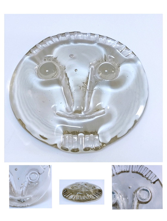 Image 1 of Presse-Papier Visage Verre D'Art Scandinave