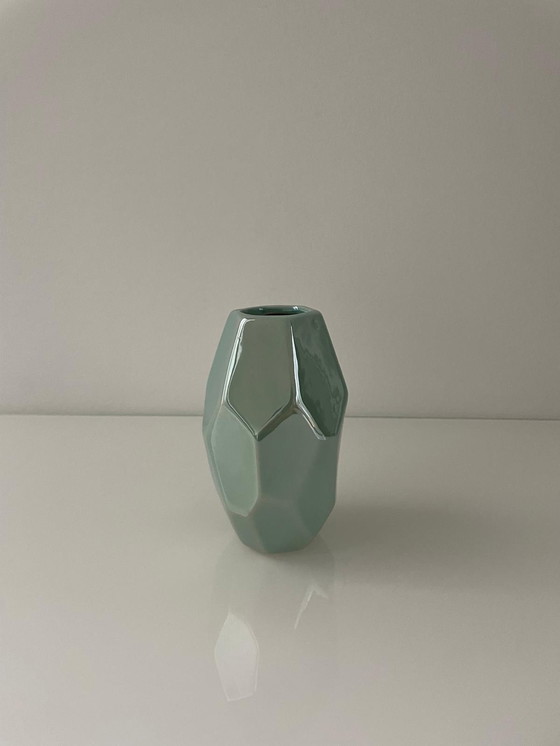 Image 1 of Vase géométrique turquoise à glaçure perlée
