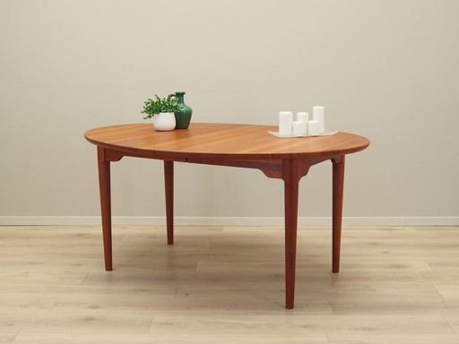 Table ovale en cerisier, Design danois, 1970S, Designer : Søren Nissen & Ebbe Gehl