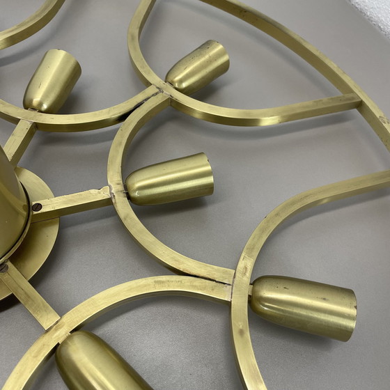 Image 1 of Grand plafonnier 64 cm à 12 ampoules en laiton, style Stilnovo, Italie, années 1960