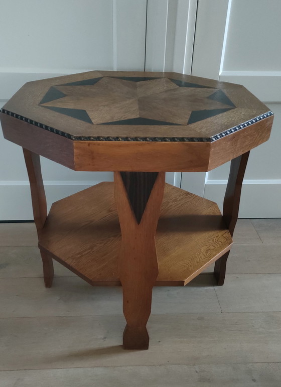 Image 1 of Table basse en chêne style école d'Amsterdam Table ancienne Table d'appoint Art déco Table basse