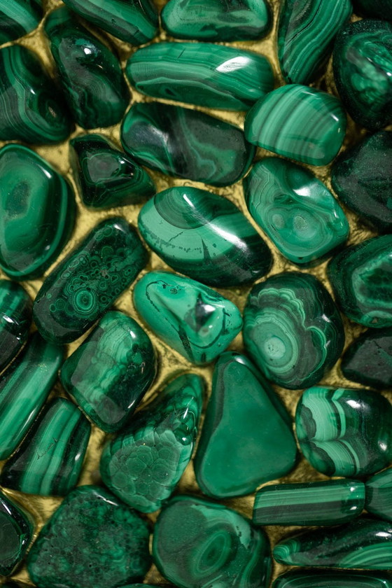 Image 1 of Guéridon En Malachite Et Métal Doré. Travail Contemporain.
