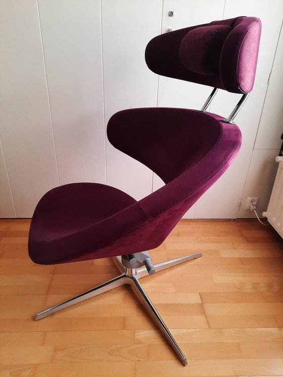 Image 1 of Belle chaise Varier Peel avec repose-pieds et oreiller assortis