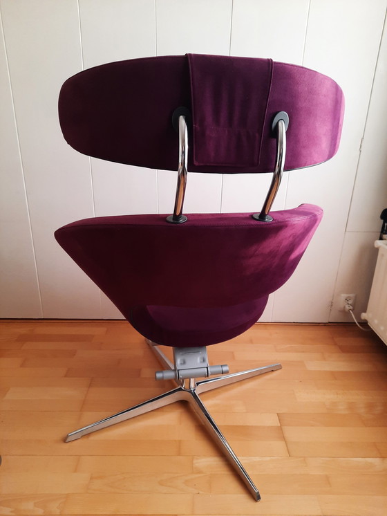 Image 1 of Belle chaise Varier Peel avec repose-pieds et oreiller assortis