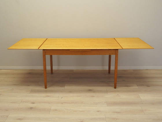 Image 1 of Table en frêne, Design danois, années 1970, Production : Danemark
