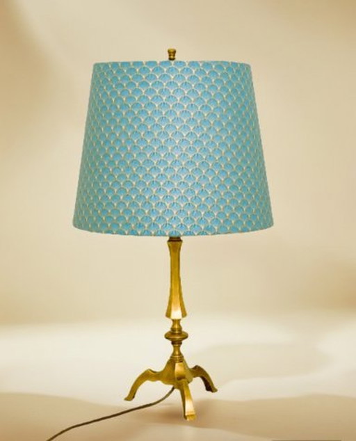 Elégante lampe de table en laiton vintage avec abat-jour bleu texturé