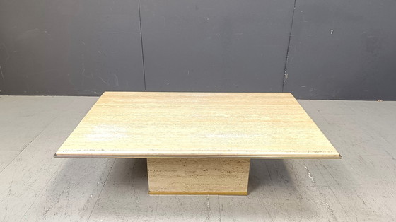 Image 1 of Table basse vintage en travertin et laiton par Fedam, 1970S
