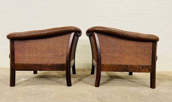 Image 1 of Fauteuils club danois du milieu du siècle, en cuir brun et rotin, de style rétro, 60S