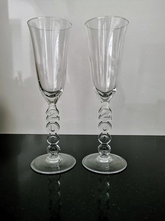 Image 1 of Verres à champagne Luminarc, édition spéciale année 2000