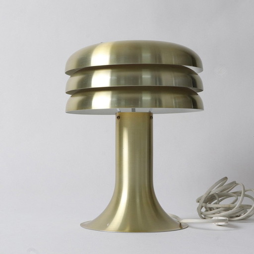 Lampe de table Bn25 en laiton conçue par Hans-Agne Jakobsson