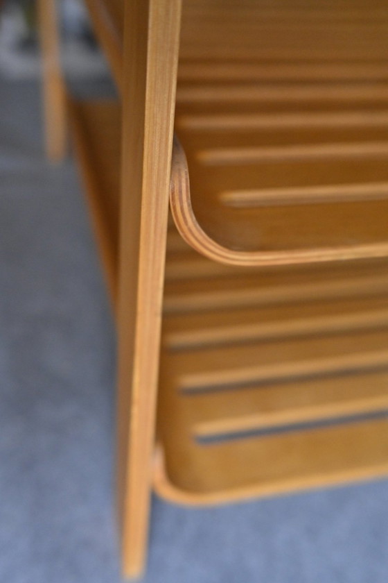Image 1 of Ikea Vintage - Richard Clark - Table d'appoint en bois courbé - Style Alvar Aalto