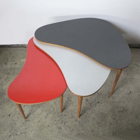 Image 1 of Ensemble de 3 tables basses vintage, 1950