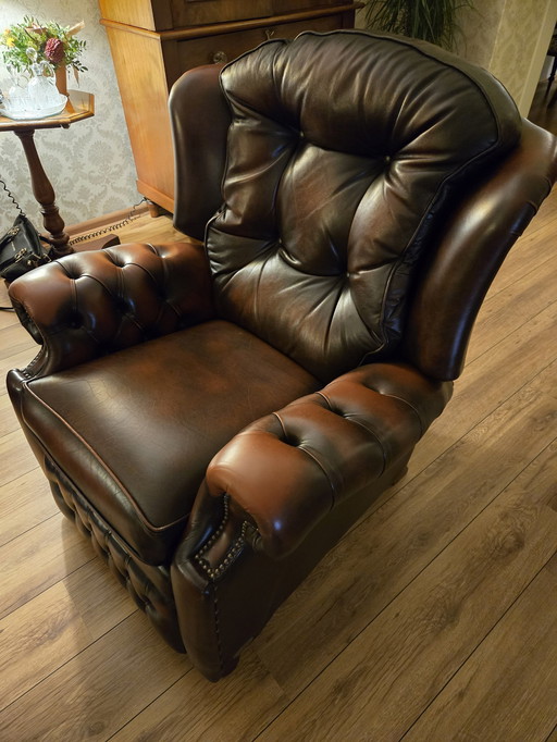 Canapé Chesterfield et fauteuil relax