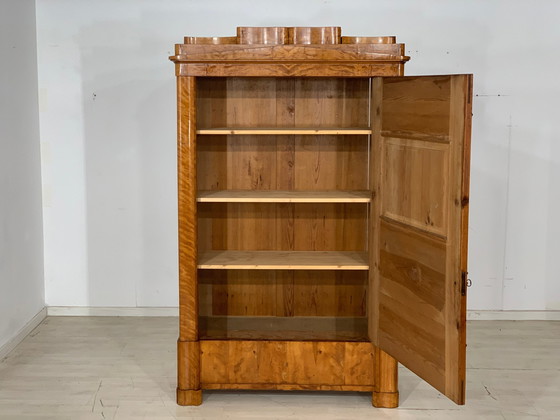 Image 1 of Biedermeier armoire armoire à livres vers 1880
