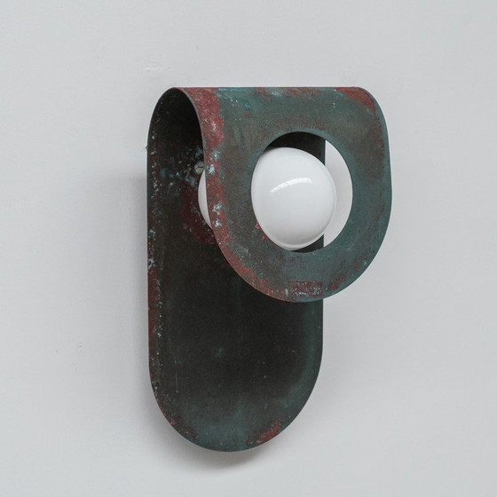 Image 1 of Paire d'appliques vintage en cuivre patiné et verre opalin pour Horn, Danemark 1980