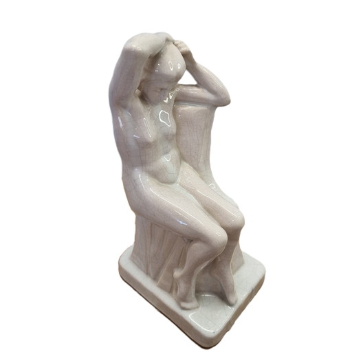 Statue en céramique Art déco d'une femme nue, années 1930