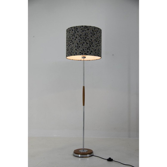 Image 1 of Lampadaire en chrome et bois du milieu du siècle, Tchécoslovaquie 1970