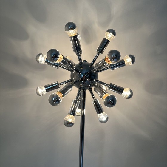 Image 1 of Lampadaire Sputnik chromé