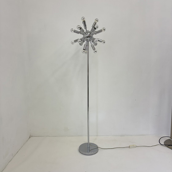 Image 1 of Lampadaire Sputnik chromé