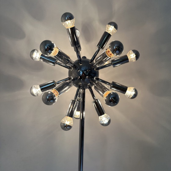 Image 1 of Lampadaire Sputnik chromé