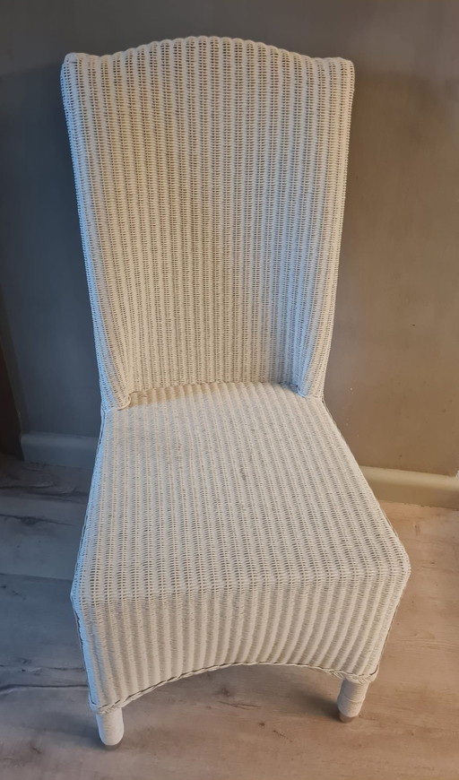 Modèle Lloydloom White Cane Chair