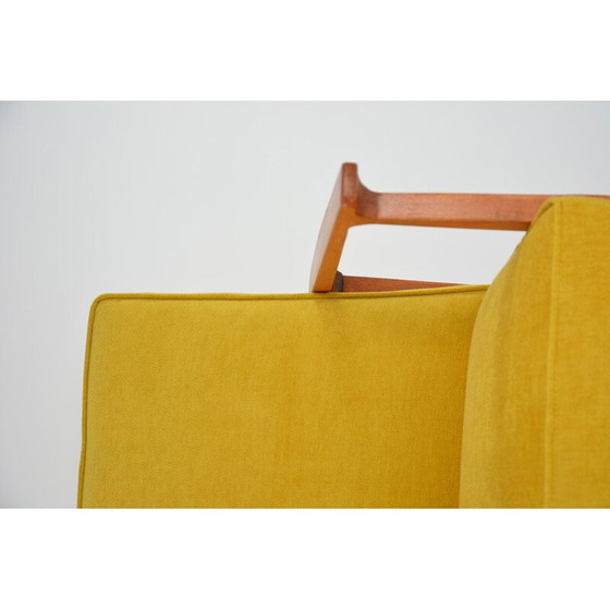 Image 1 of Fauteuil vintage MR jaune