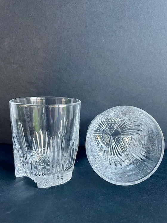 Image 1 of 4 verres à whisky / gobelets avec motif en verre