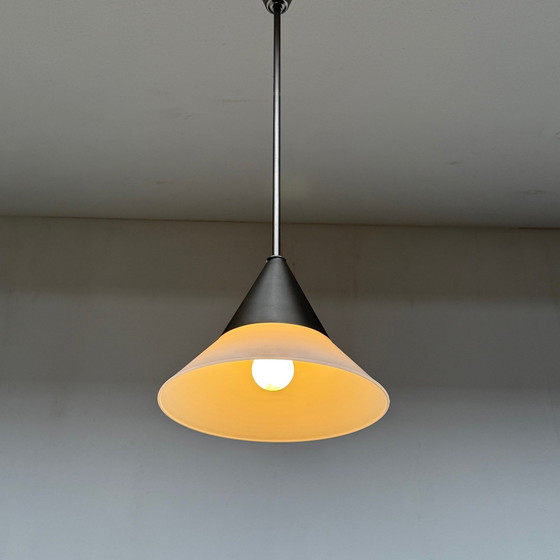 Image 1 of Lampe suspendue avec abat-jour en verre conique Ø24Cm