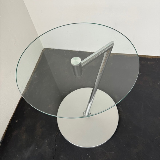 Image 1 of Table d'appoint ronde en verre avec pied articulé