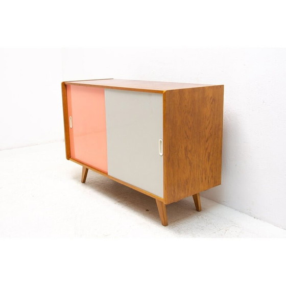 Image 1 of Buffet vintage en hêtre "U-452" par Jiří Jiroutek, Tchèque 1960