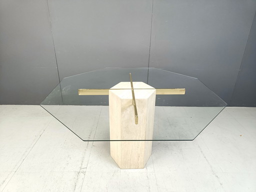 Table de salle à manger octogonale en travertin et laiton par Artedi, 1970S