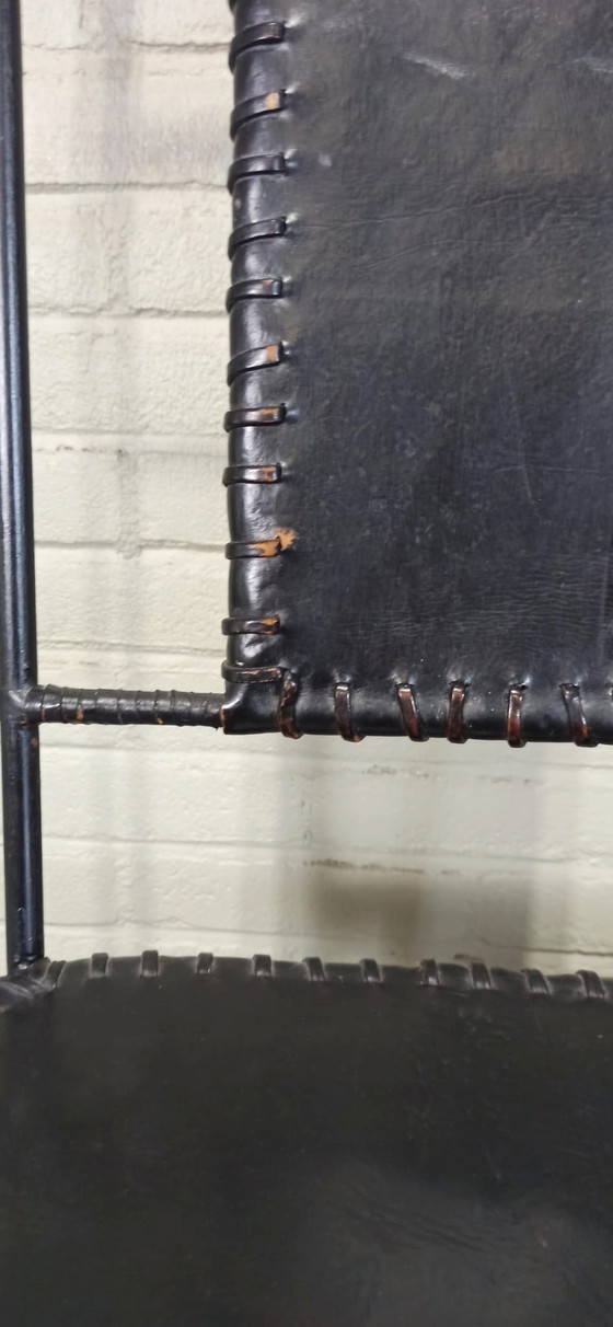 Image 1 of 4 Chaises de salle à manger en fer forgé noir et sièges en cuir