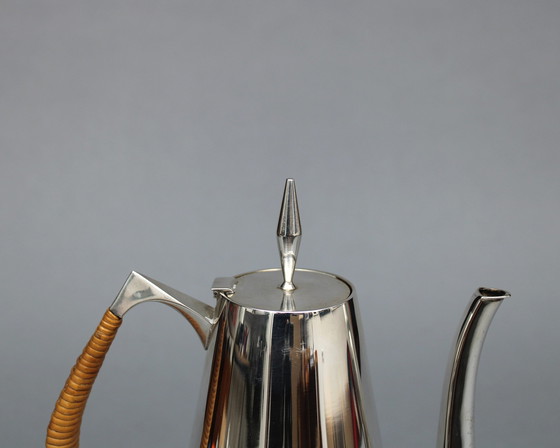 Image 1 of Gio Ponti (1891-1979) Cafetière en argent massif - The Diamond - Reed & Barton, USA