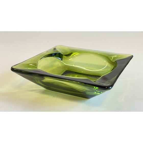 Image 1 of Cendrier géométrique vintage en verre vert