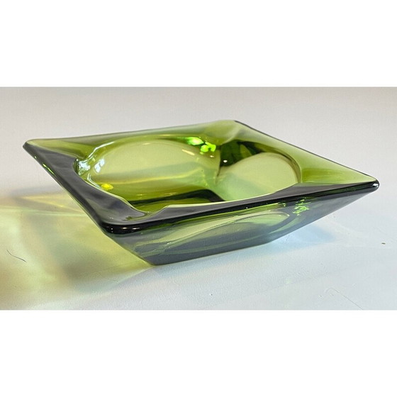 Image 1 of Cendrier géométrique vintage en verre vert