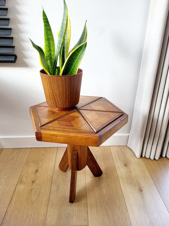 Image 1 of Table d'appoint ou table à plantes en bois hexagonal Art Déco, plateau en bois incrusté