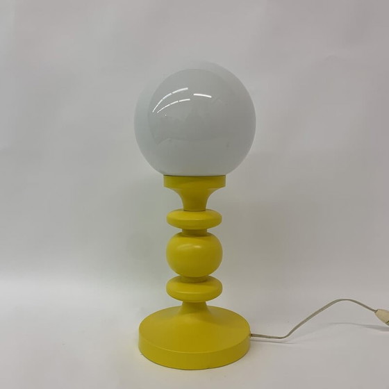 Image 1 of Lampe de table jaune de l'ère spatiale, 1970