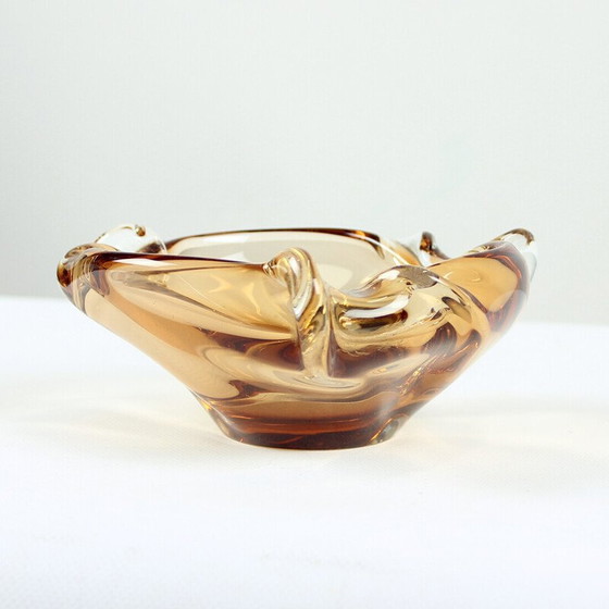 Image 1 of Bol vintage en verre ambré par Jan Beranek pour Skrdlovice, Tchécoslovaquie 1960