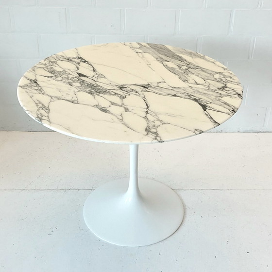 Image 1 of Knoll International Eero Saarinen Tulip Table Desk 90Cm Marble Arabescato