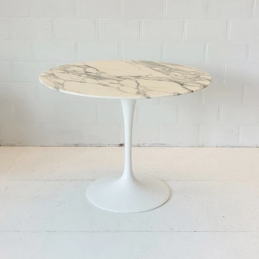 Knoll International Eero Saarinen Tulip Table Desk 90Cm Marble Arabescato