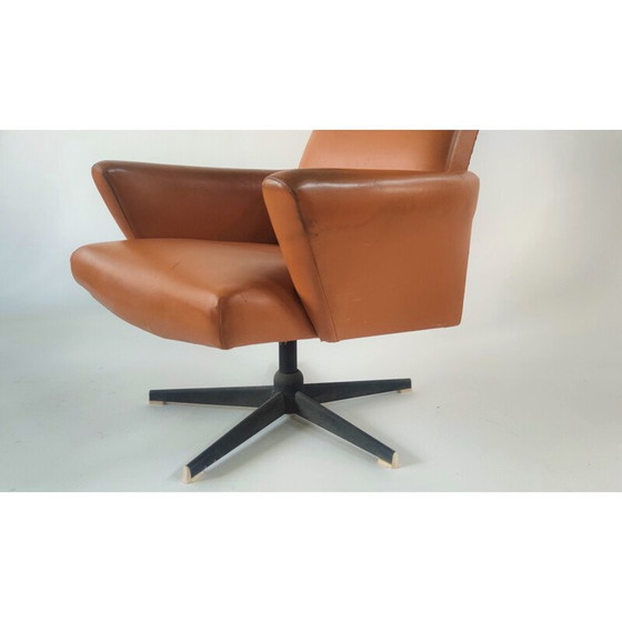 Image 1 of Fauteuil pivotant vintage de Dřevotvar Pardubice, Tchécoslovaquie 1970