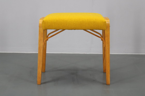 Image 1 of 1960S Tabouret en bois restauré ,Tchécoslovaquie