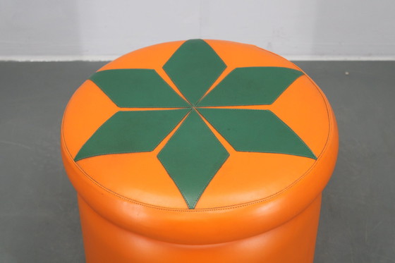 Image 1 of Pouf ou tabouret en cuir des années 1970, Italie