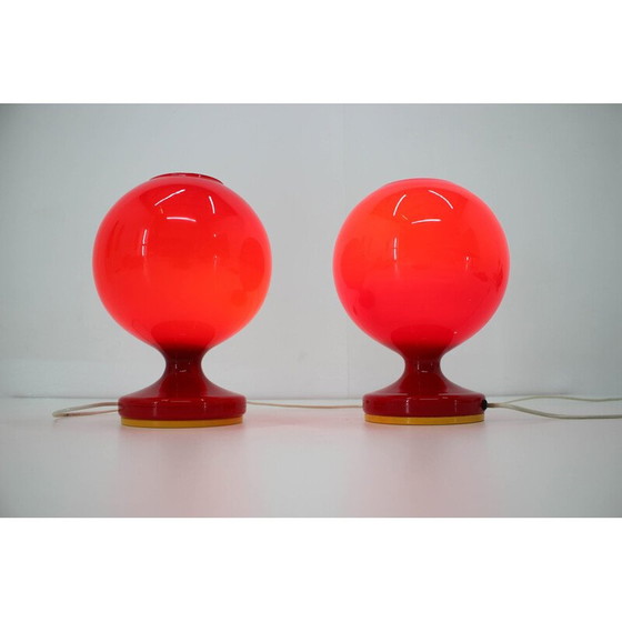 Image 1 of Paire de lampes de table 60w en verre rouge par Stepan Tabery 1960