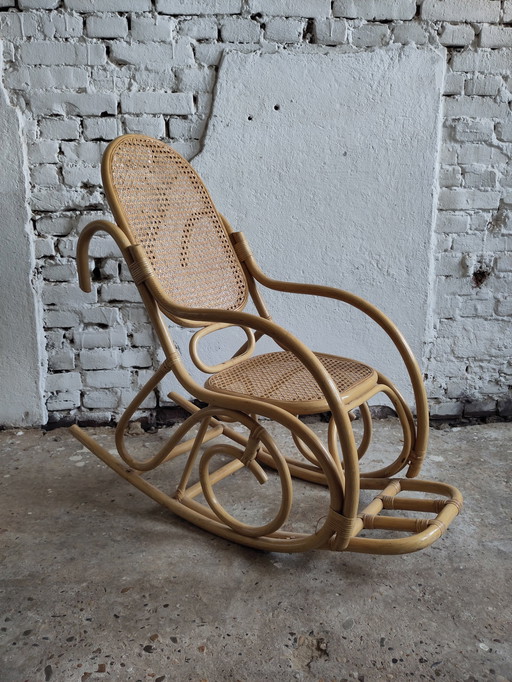 Fauteuil à bascule pour enfants Thonet