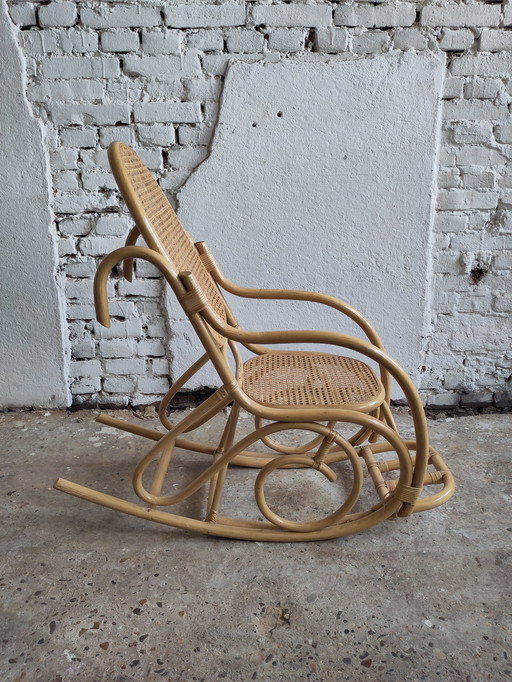 Fauteuil à bascule pour enfants Thonet